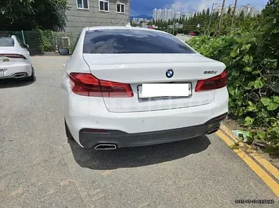 Photo 1 of 20: 2020 BMW 520d M Sport Package — Korean insurance auction