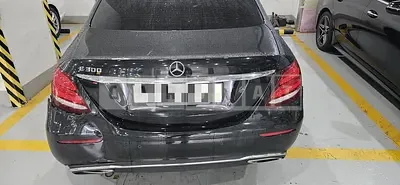 Photo 1 of 8: 2019 Mercedes-Benz E300 — Korean insurance auction
