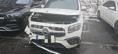 Photo 1 of 16: 2021 Mercedes-Benz GLB250 4Matic — Korean insurance auction
