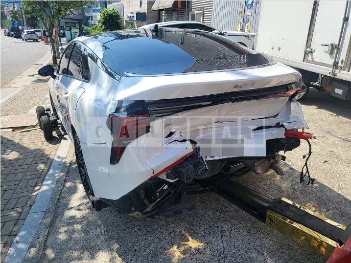 Photo 2 of 4: 2023 Kia K5 1.6 — Korean insurance auction