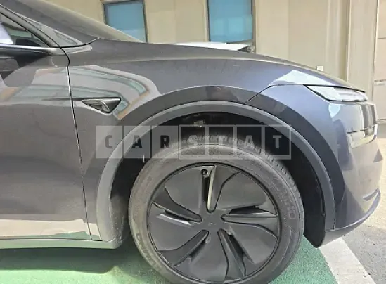 Photo 2 of 9: 2025 Tesla Model Y RWD — Korean insurance auction