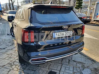 Photo 1 of 30: 2021 Kia Sorento, VIN KNARH81FGMA078773 — Korean insurance auction