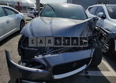Photo 1 of 15: 2017 Jaguar F-Pace 20d, VIN SADCA2BN9HA051375 — Korean insurance auction