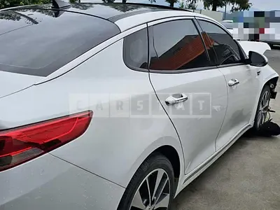 Photo 1 of 9: 2016 Kia K5, VIN KNAGX411BGA066450 — Korean insurance auction