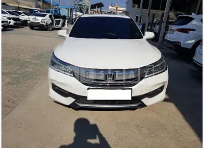 Photo 1 of 18: 2017 Honda Accord 2.4, VIN 1HGCR2G80HA512640 — Korean insurance auction