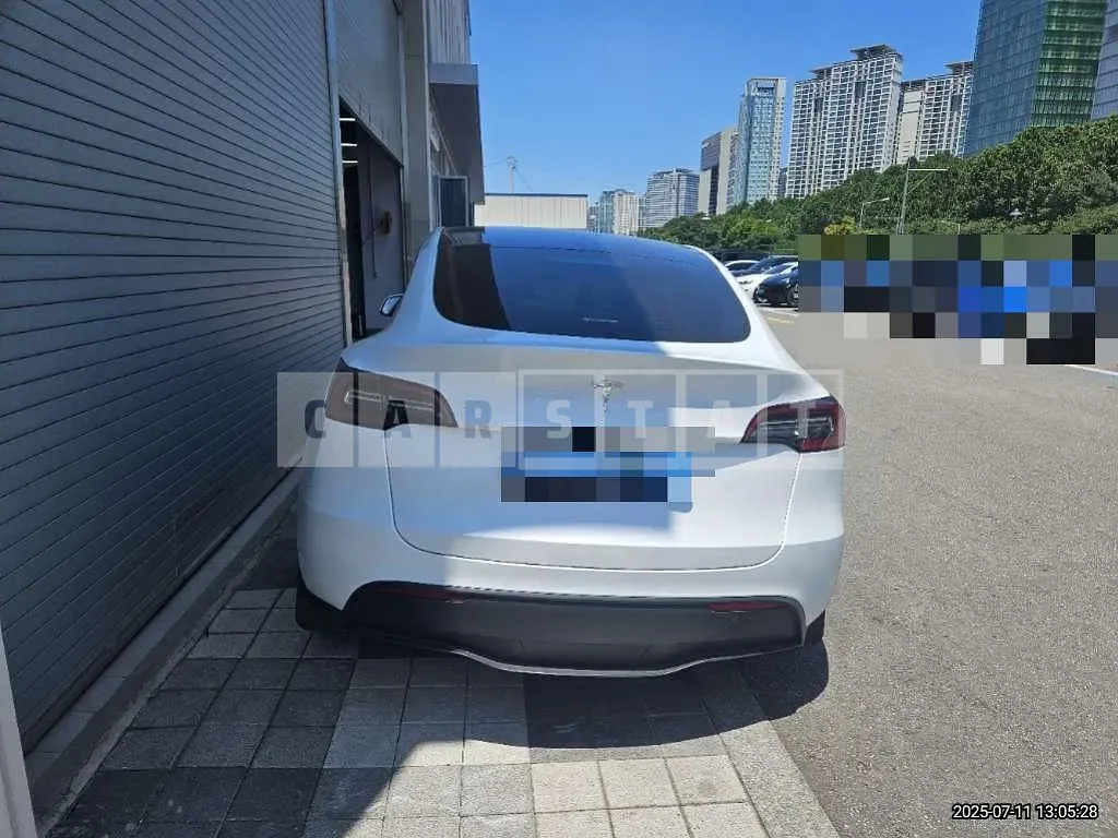 Photo 2 of 19: 2024 Tesla Model Y RWD — Korean insurance auction