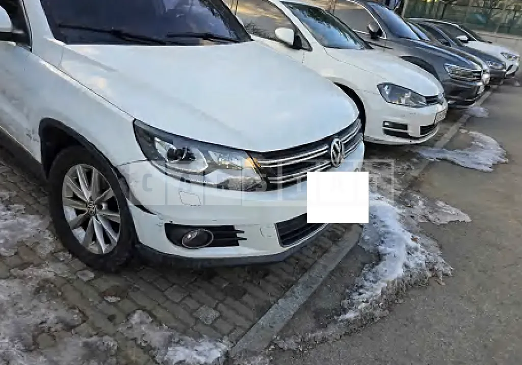 Photo 2 of 19: 2016 Volkswagen Tiguan 2.0 TDI BMT — Korean insurance auction