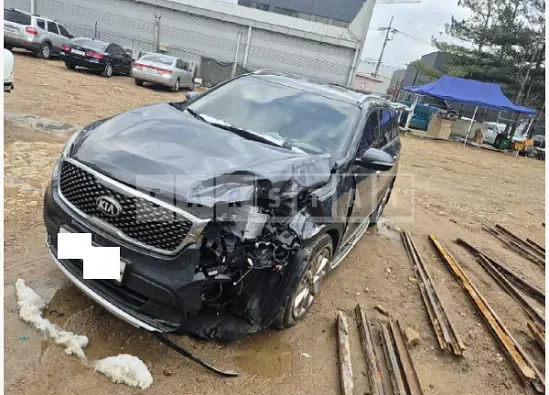 Photo 2 of 21: 2016 Kia Sorento — Korean insurance auction
