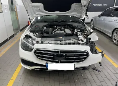 Photo 1 of 21: 2021 Mercedes-Benz E250 — Korean insurance auction