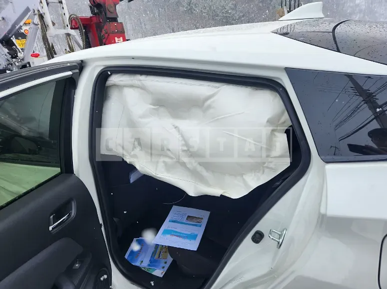 Photo 2 of 11: 2018 Toyota Prius, VIN JTDKBRFU2J3584564 — Korean insurance auction
