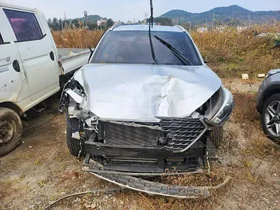 Photo 1 of 7: 2017 Hyundai Tucson, VIN KMHJ3815GJU614863 — Korean insurance auction