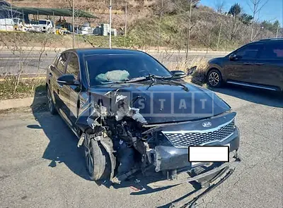 Photo 1 of 8: 2016 Kia K5, VIN KNAGU415GGA060330 — Korean insurance auction