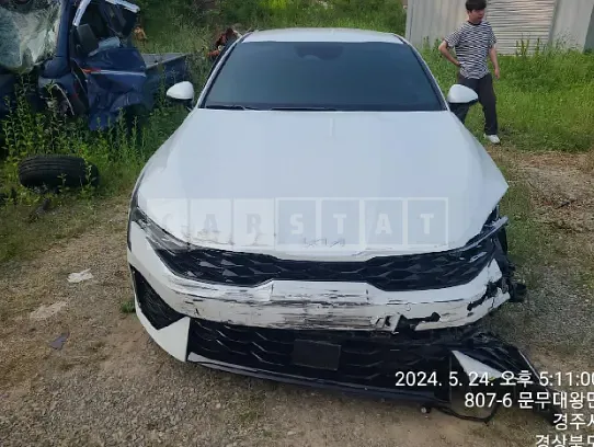 Photo 2 of 8: 2024 Kia K5 — Korean insurance auction