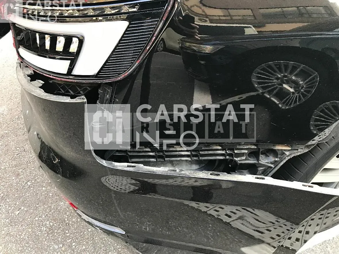 Photo 2 of 8: 2019 Audi A4 40 TFSI, VIN WAUZZZF49KA122006 — Korean insurance auction
