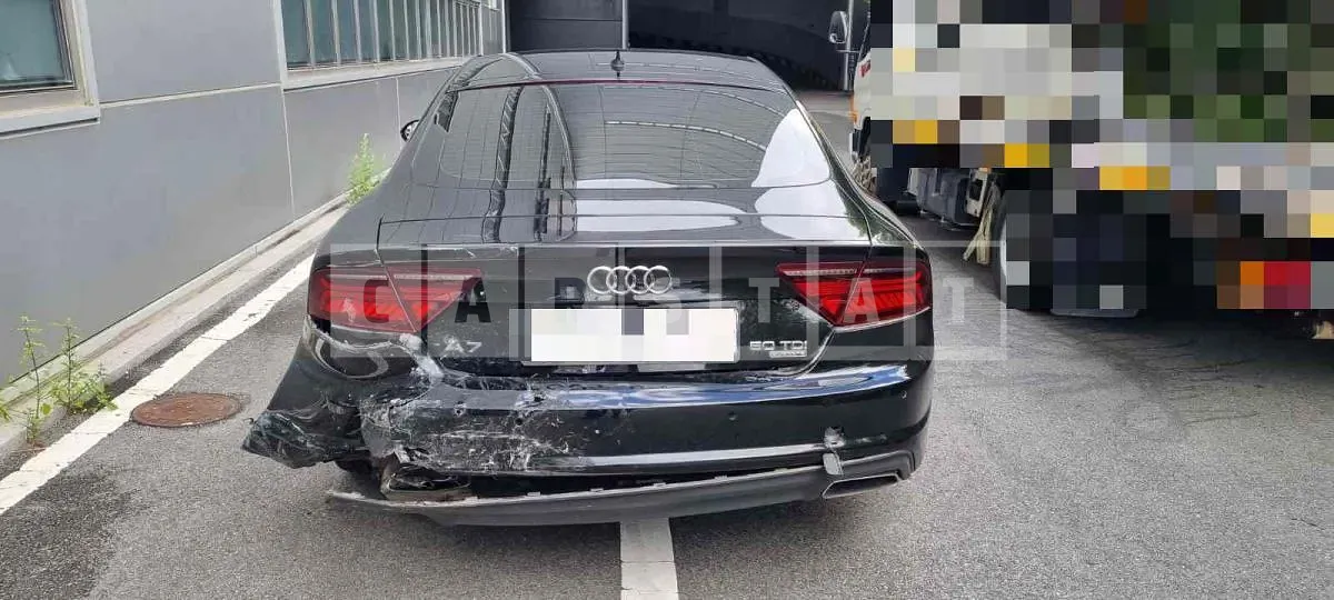 Photo 2 of 25: 2015 Audi A7 50 TDI quattro — Korean insurance auction