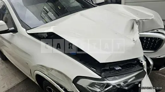 Photo 2 of 24: 2025 BMW X4 xDrive20i, VIN WBA21DT04S9Y71715 — Korean insurance auction