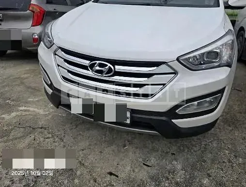 Photo 2 of 14: 2015 Hyundai Santa Fe DM — Korean insurance auction