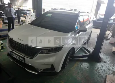 Photo 1 of 6: 2023 Kia Carnival — Korean insurance auction