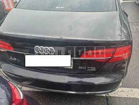 Photo 2 of 18: 2015 Audi A8L 50 TDI quattro, VIN WAUZZZ4H4FN002134 — Korean insurance auction