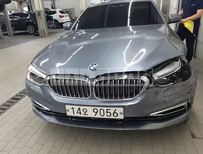 Photo 1 of 9: 2019 BMW 530i, VIN WBAJD3104KWE99619 — Korean insurance auction