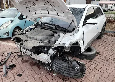 Photo 1 of 14: 2022 Hyundai Modern Ionic 5, VIN KMHKR81AFNU028375 — Korean insurance auction