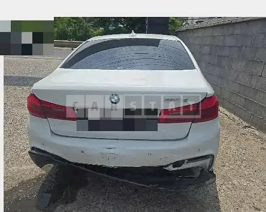 Photo 2 of 10: 2017 BMW 520d — Korean insurance auction