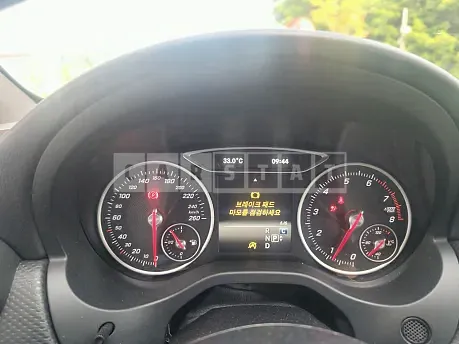 Photo 2 of 23: 2018 Mercedes-Benz A200, VIN WDDBF4DB9JJ710929 — Korean insurance auction