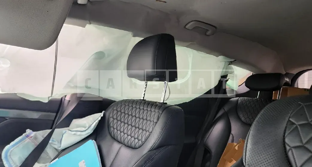 Photo 2 of 40: 2019 Hyundai Santa Fe, VIN KMHS281BBKU035678 — Korean insurance auction