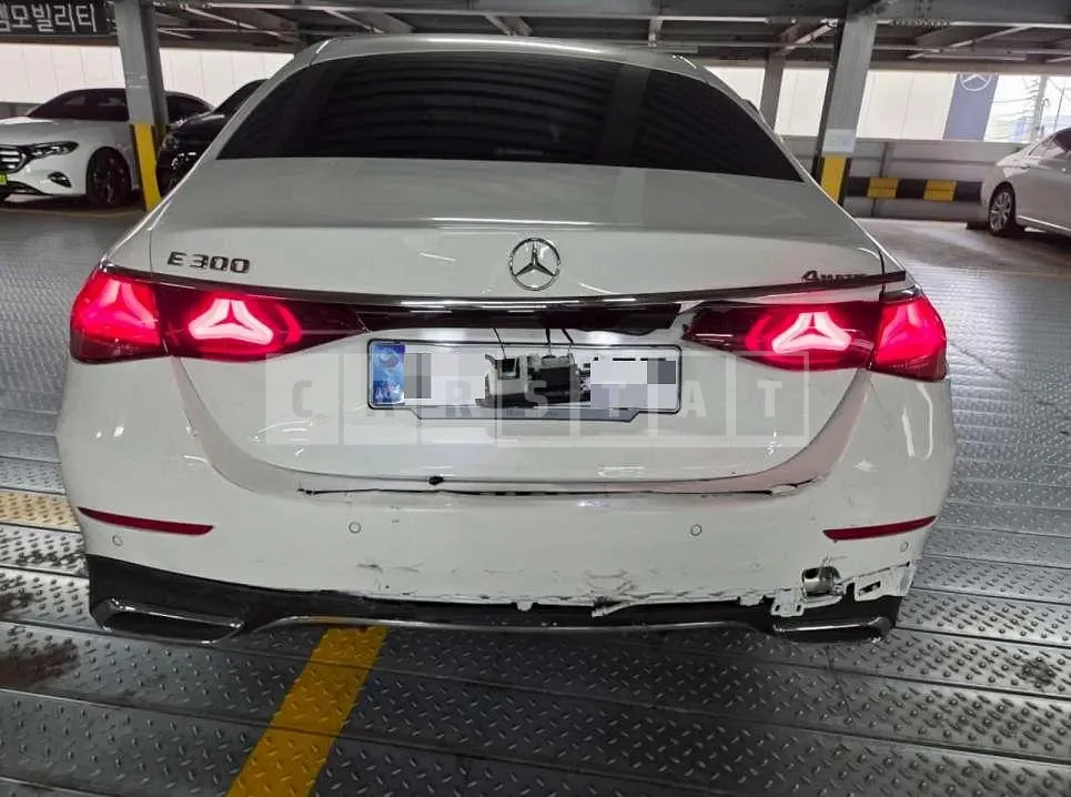 Photo 2 of 34: 2026 Mercedes-Benz E 300 4Matic — Korean insurance auction