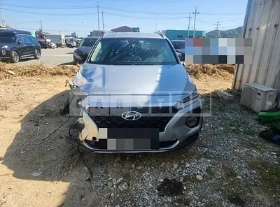 Photo 1 of 4: 2018 Hyundai Santa Fe TM 2.0 (4WD), VIN KMHS281BDKU007544 — Korean insurance auction
