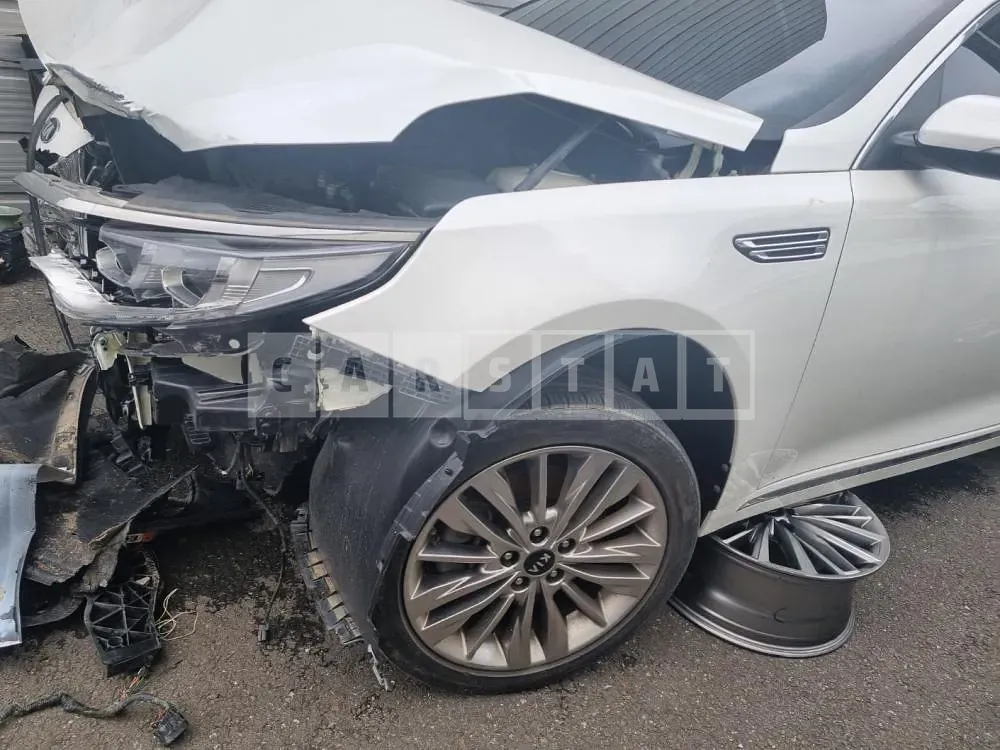Photo 2 of 9: 2019 Kia K5, VIN KNAGW411BLA358768 — Korean insurance auction