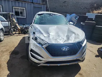 Photo 1 of 37: 2017 Hyundai Tucson TL 1.6, VIN KMHJ2812GJU647072 — Korean insurance auction