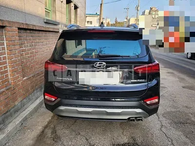 Photo 1 of 31: 2018 Hyundai Santa Fe TM 2.2 4WD Diesel, VIN KMHS381CDKU052076 — Korean insurance auction