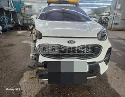 Photo 1 of 36: 2018 Kia Sportage, VIN KNAPR8138KK571744 — Korean insurance auction