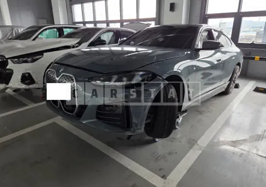 Photo 2 of 50: 2025 BMW i4 eDrive40 — Korean insurance auction