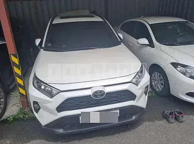 Photo 1 of 29: 2019 Toyota RAV4 — Korean insurance auction