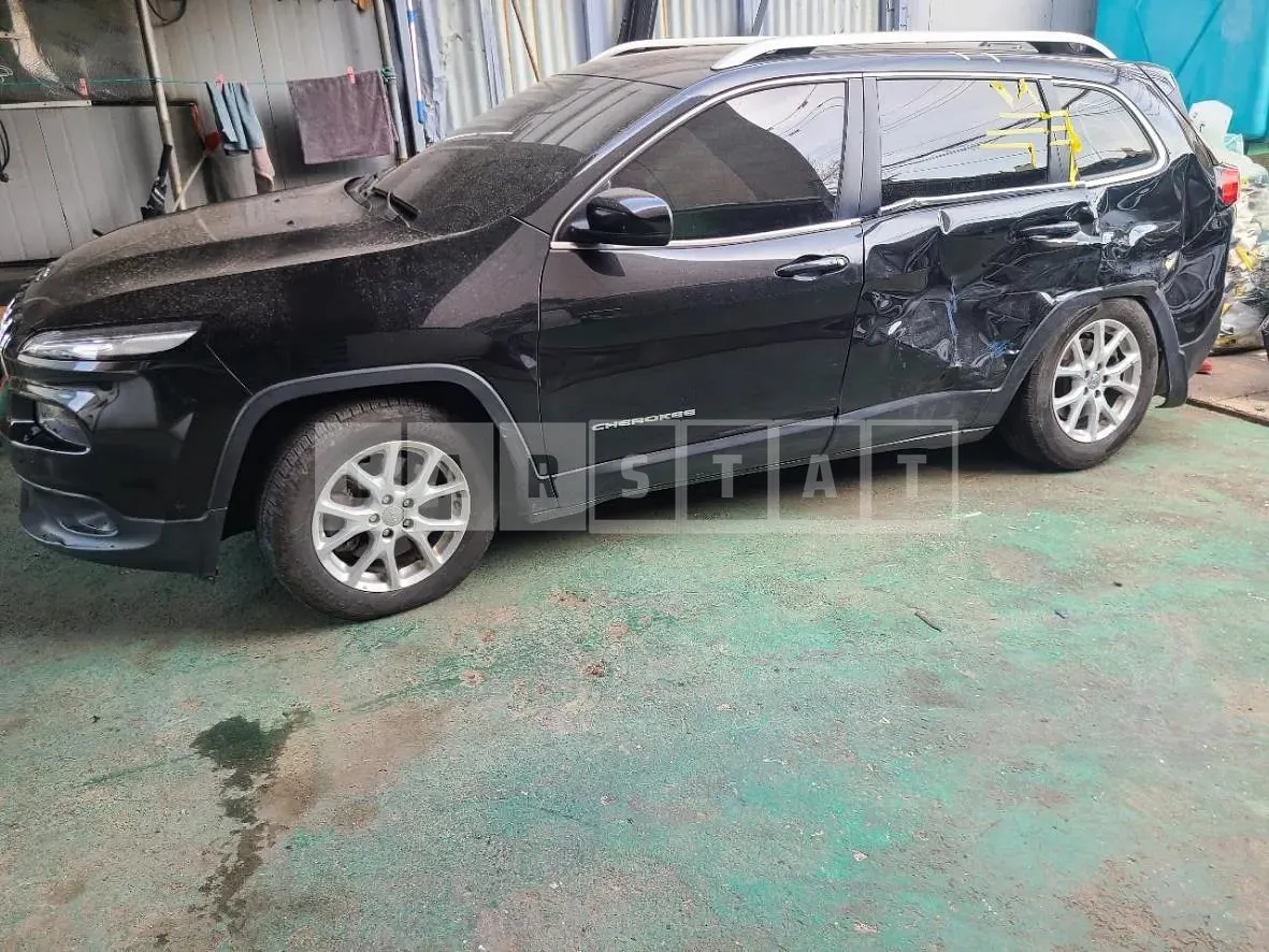 Photo 2 of 9: 2014 Jeep Straw Cherokee 2.4 — Korean insurance auction