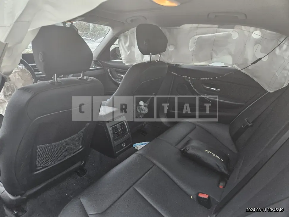 Photo 2 of 12: 2016 BMW 320d, VIN WBA8C5108GK639924 — Korean insurance auction