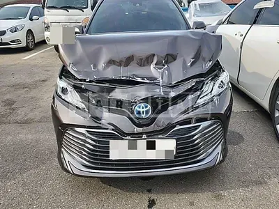 Photo 1 of 12: 2018 Toyota Camry Hybrid, VIN JTNB21HK1J3011776 — Korean insurance auction