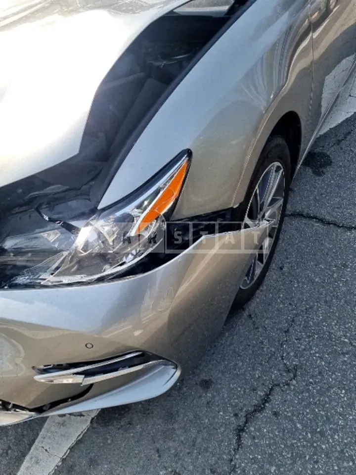 Photo 2 of 16: 2016 Lexus ES300h — Korean insurance auction
