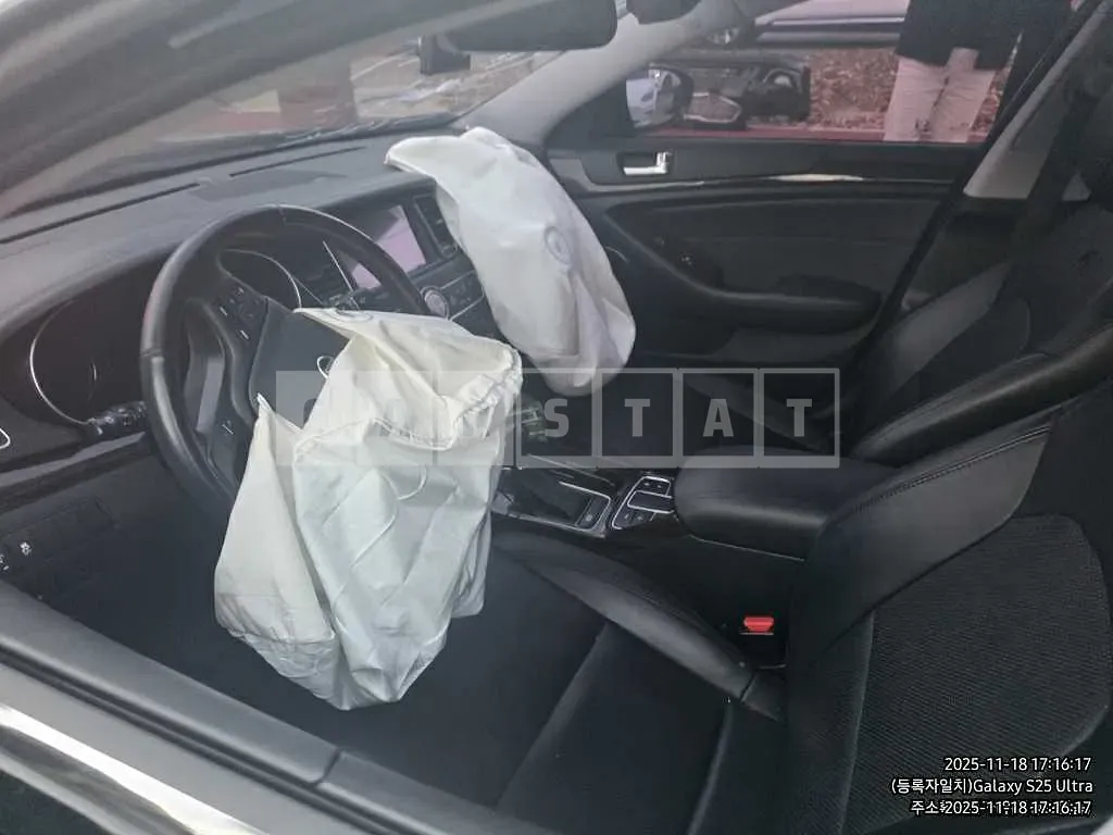 Photo 2 of 6: 2015 Kia K7 — Korean insurance auction