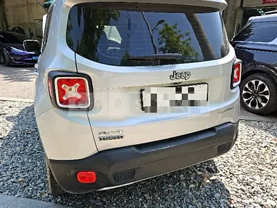 Photo 1 of 25: 2016 Jeep Zip Renegade — Korean insurance auction