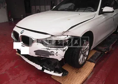 Photo 1 of 34: 2018 BMW 320d, VIN WBA8C5107JA074031 — Korean insurance auction