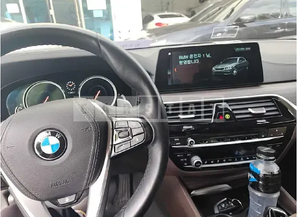 Photo 2 of 11: 2018 BMW 520d — Korean insurance auction