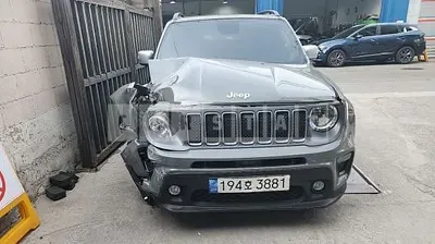 Photo 1 of 25: 2022 Jeep Zip Renegade 1.3 FWD — Korean insurance auction