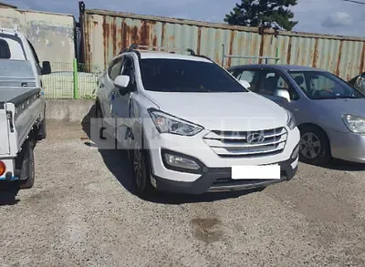 Photo 1 of 11: 2015 Hyundai Santa Fe, VIN KMHSW81UBFU509987 — Korean insurance auction