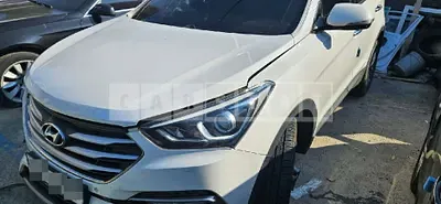 Photo 1 of 23: 2016 Hyundai Santa Fe DM — Korean insurance auction