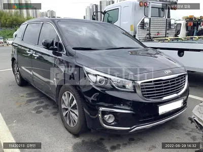 Photo 1 of 12: 2017 Kia Carnival, VIN KNAMB81ABJS394242 — Korean insurance auction