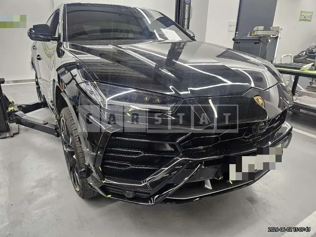 Photo 2 of 68: 2019 Porsche Urs — Korean insurance auction