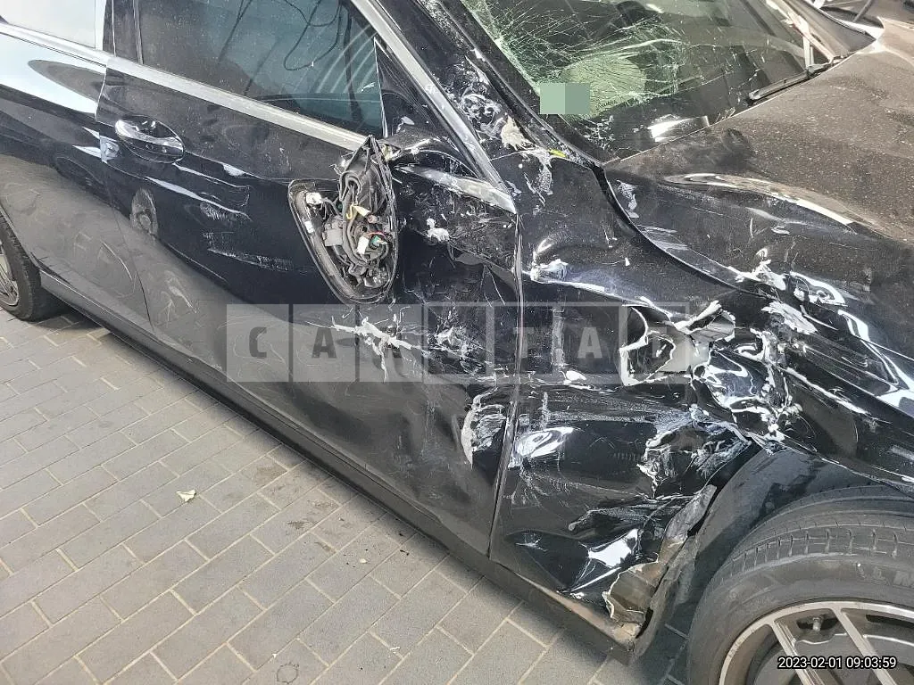 Photo 2 of 19: 2020 Mercedes-Benz E220 d 4Matic, VIN W1KZF0FB0MA908503 — Korean insurance auction